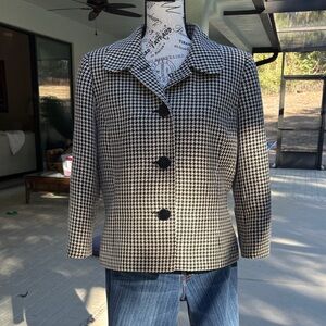 Vintage Suit Studio Black and White Houndstooth Jacket w/shoulder pads Sz 12P